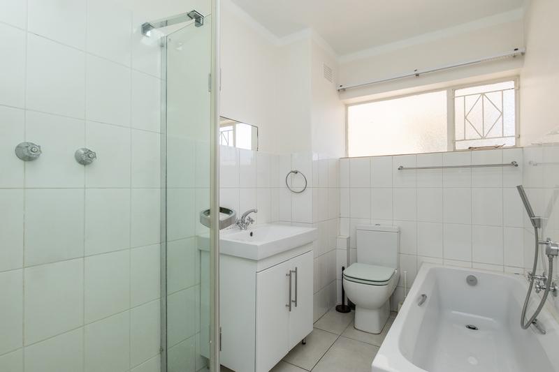 To Let 2 Bedroom Property for Rent in Wynberg Upper Western Cape